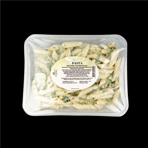Pastasalat med Krydderurter