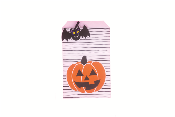 Halloween slikpose med dekoration og lukning